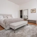 Design Apartment With Balcony On The Grand Canal R&R