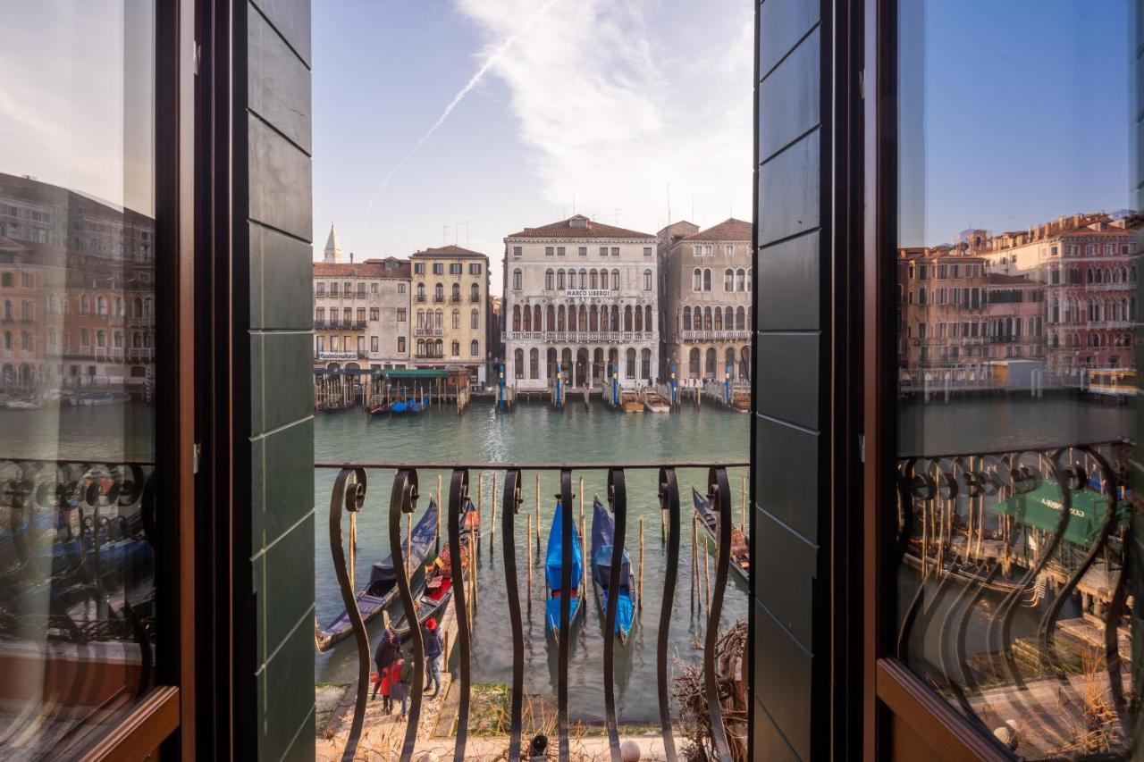 Design With Balcony On The Grand Canal R&r Apartment Venedig